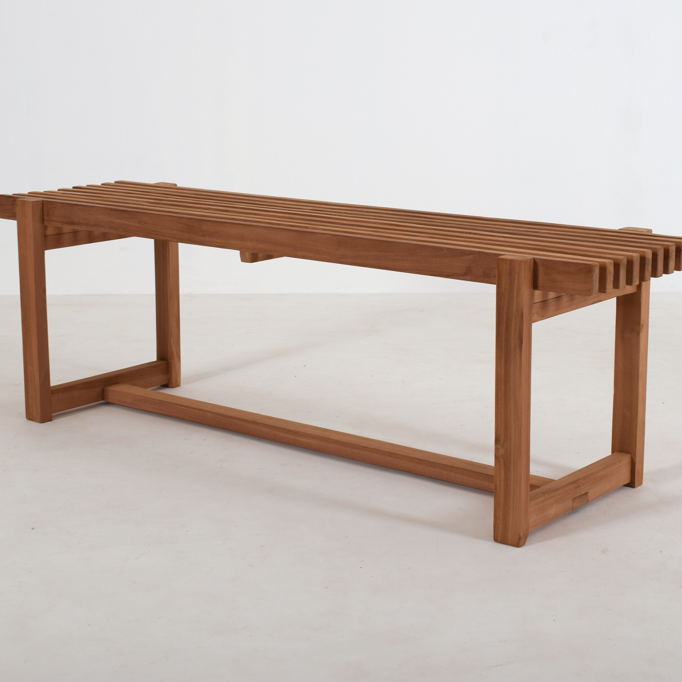 SAKHA BENCH 150